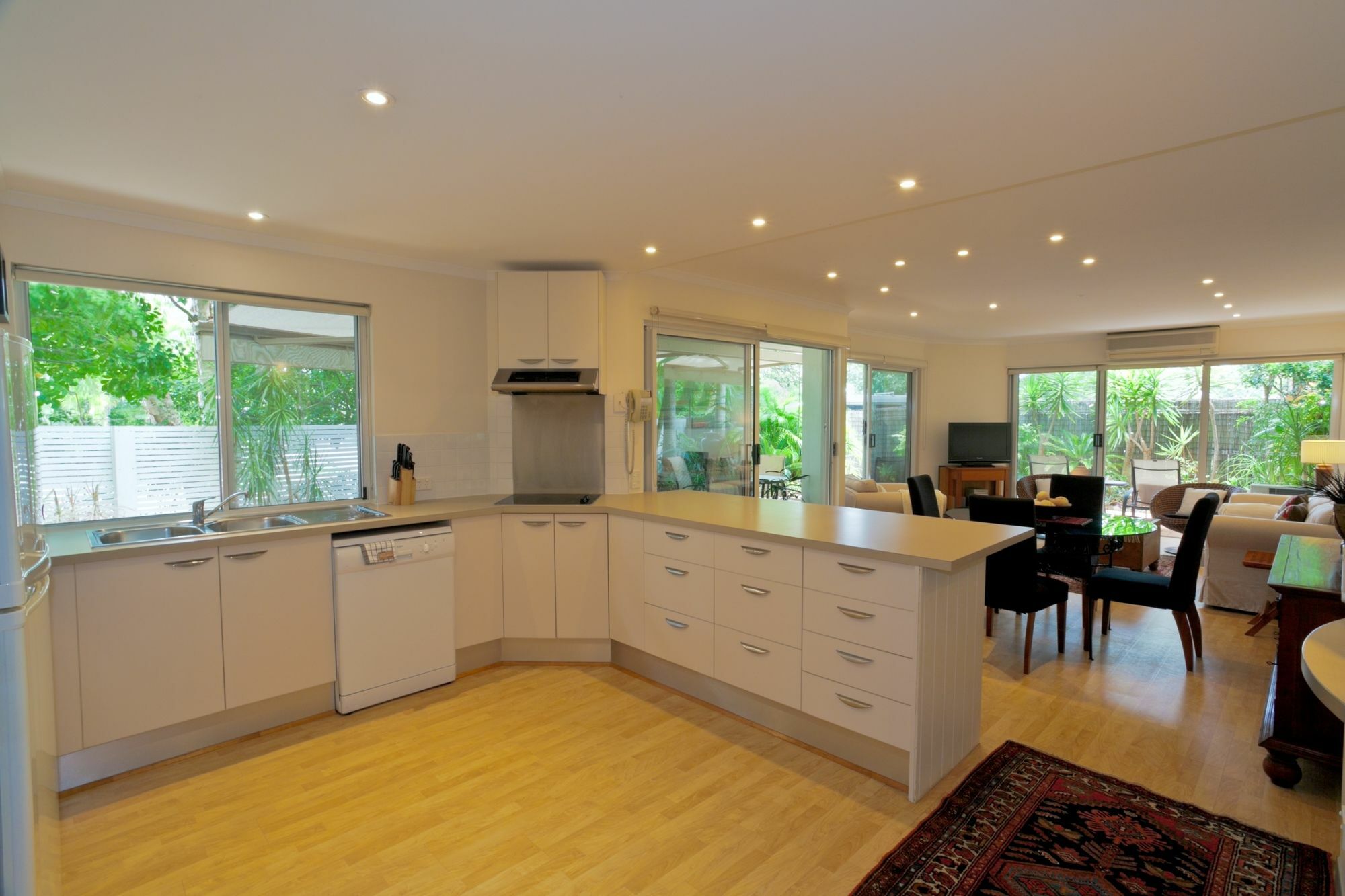 Noosa Riviera Resort Нусавил Екстериор снимка